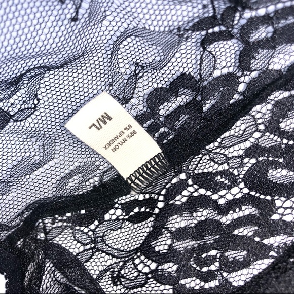 Lace Triangle Midi Bralette - Picture 5 of 7